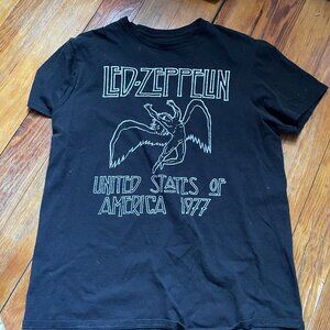 Led Zeppelin 1977 Black Graphic T-Shirt